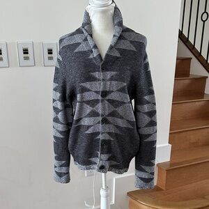 LUCKY 🍀 BRAND GRAY AZTEC PRINT GRANDPA CARDIGAN SIZE MEDIUM
